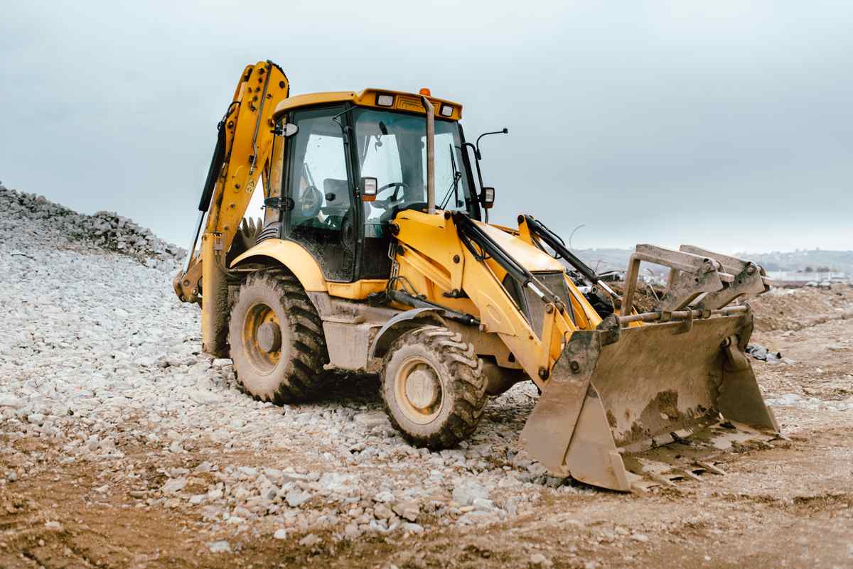 מחפרון JCB
